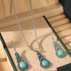 NEW Elegant Silver and Turquoise Jewelry Set